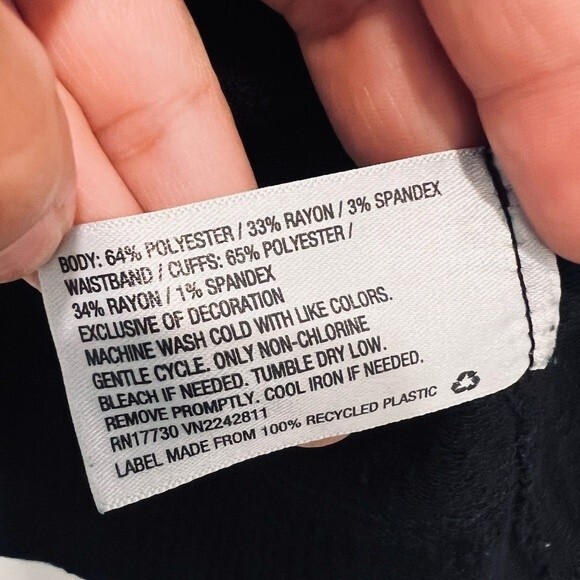 Knox Rose Black Pullover Lace Shoulder Detail High/Low Hem Women's Sz. XS - Picture 11 of 11